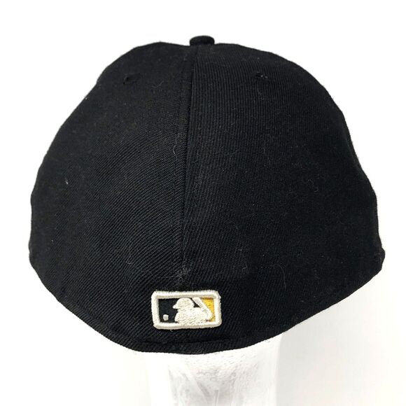 New Era 59FIFTY Cincinnati Reds Wool Fitted Cap Hat Size 8 VTG True Fitted Black - Picture 4 of 12